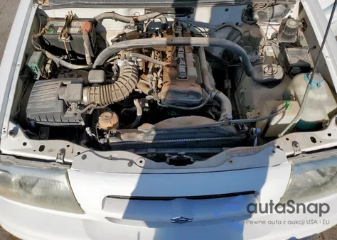 2000 Suzuki Vitara Jlx from USA, damaged, VIN 2S3TA52C6Y6101885